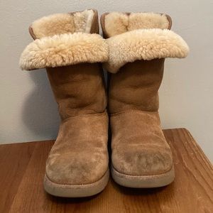 UGG Classic Tan Suede Chestnut Tall Boots Size Kids US 3 or Women US 5